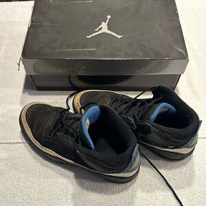 Nike Air Jordan 2.5 Team. Black Blue, Size 13. Includes original box. See pics.
